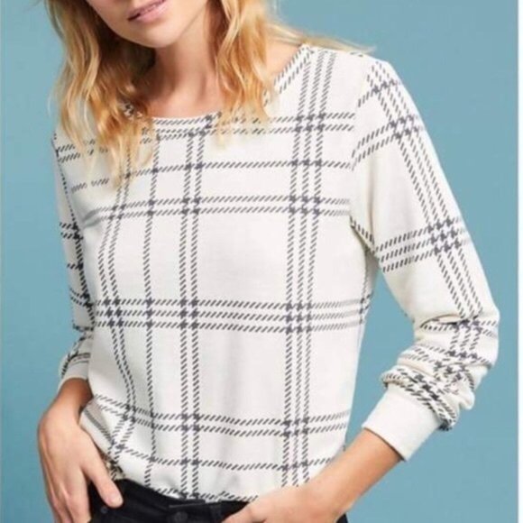 t.la anthropologie Gray Cream Graph Check Plaid Womens XS Scoop Neck Sweater - Picture 1 of 8